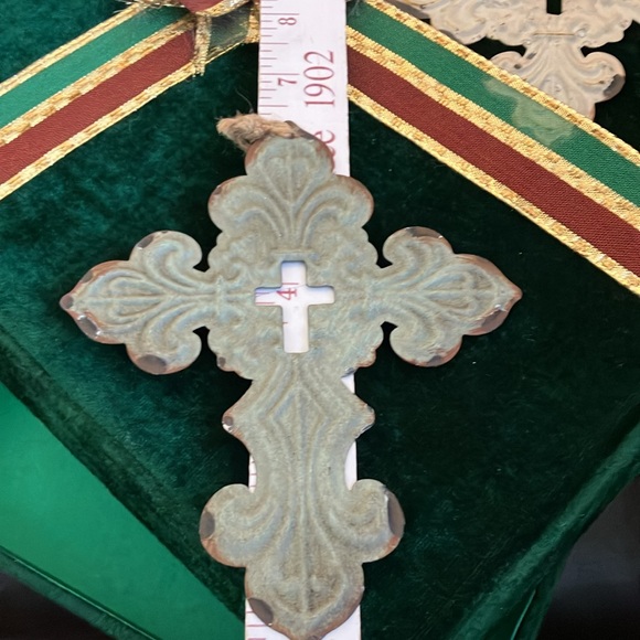 Set of 4 metal cross ornaments - Picture 6 of 7